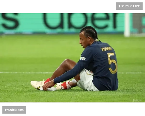 孔德因伤缺席训练 德容恢复良好状态